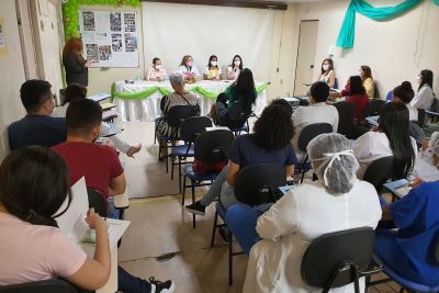 notícia: Semana Nacional da Enfermagem reúne servidores do Ophir Loyola