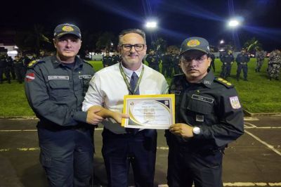 notícia: Hospital Regional do Baixo Amazonas é homenageado pela Polícia Militar