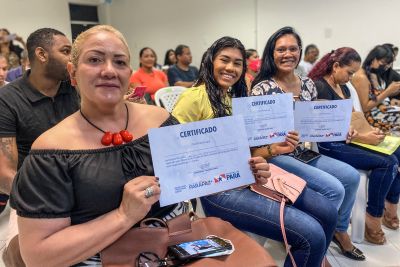 notícia: Unidade Social ParáPaz celebra certificação da primeira turma de curso profissionalizante 