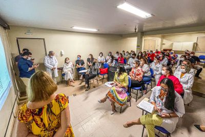 notícia: Hospital Ophir Loyola aborda o papel do líder em tempos de crise