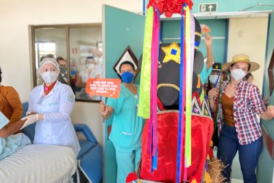 notícia: Pacientes do Hospital Metropolitano participam de cortejo junino   