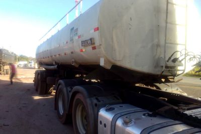 notícia: Secretaria do Estado da Fazenda apreende 19 mil litros de óleo diesel em São Francisco