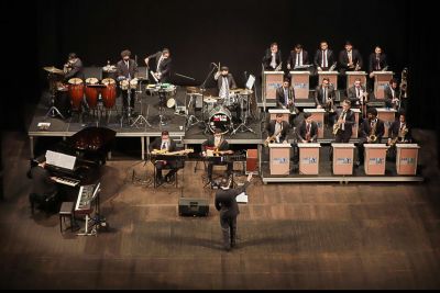notícia: Amazônia Jazz Band encerra temporada e se despede do público em grande estilo