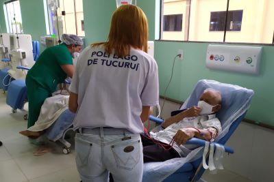 notícia: Policlínica Lago de Tucuruí investe em leitura para renais crônicos durante sessões de hemodiálise