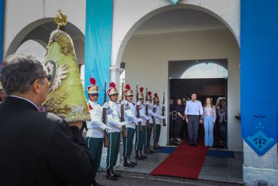 notícia: Sede do Governo do Estado recebe visita da Imagem de Nossa Senhora de Nazaré