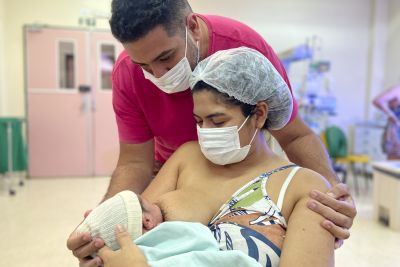 notícia: Hospital da Transamazônica sensibiliza usuários sobre a importância da família na recuperação de bebês prematuros