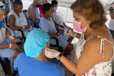 notícia: Hospital Galileu realiza Novembro Azul para pacientes, acompanhantes e colaboradores