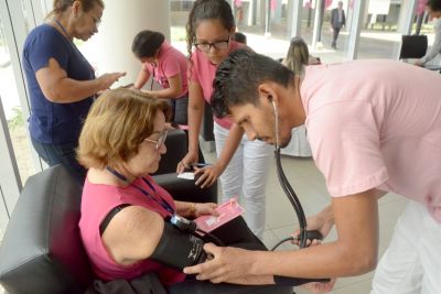 notícia: Secretaria de Educação elabora projeto de valorização do servidor público escolar 