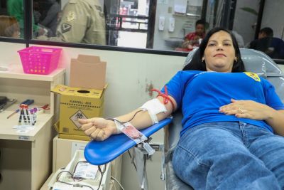 notícia: Banco de sangue do Hemopa recebe doação de servidores da PCEPA