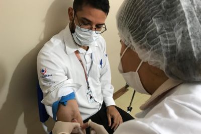notícia: Hospital de Tailândia promove ‘Novembro Azul’ com educação em saúde para homens