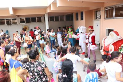 notícia: Unidade de Referência Especializada Materno Infantil (Uremia) tem festa de Natal