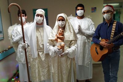 notícia: Com missa, música e teatro, Hospital Regional do Sudeste do Pará celebra o Natal