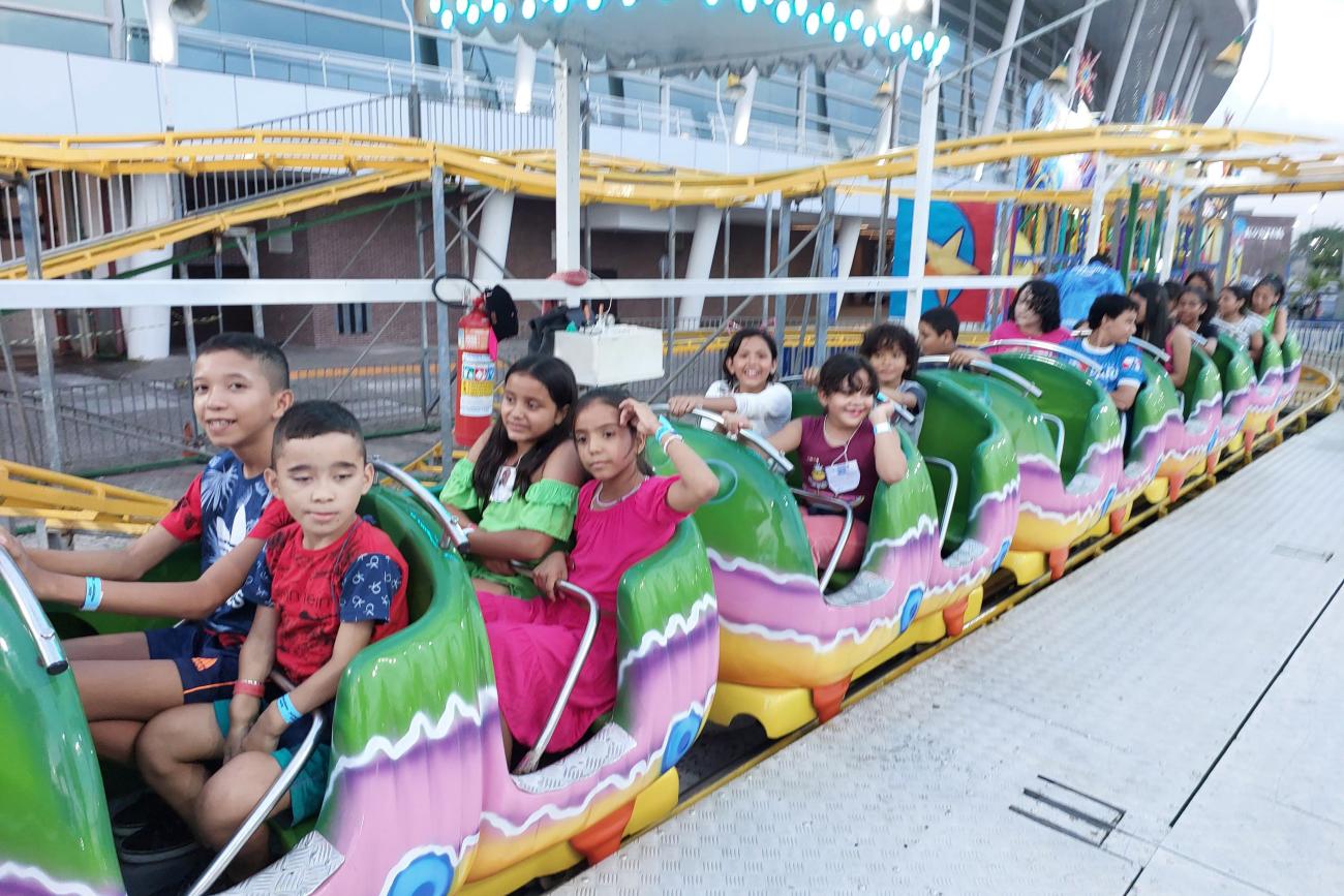 Pro Paz Integrado leva crianças atendidas para parque de diversão