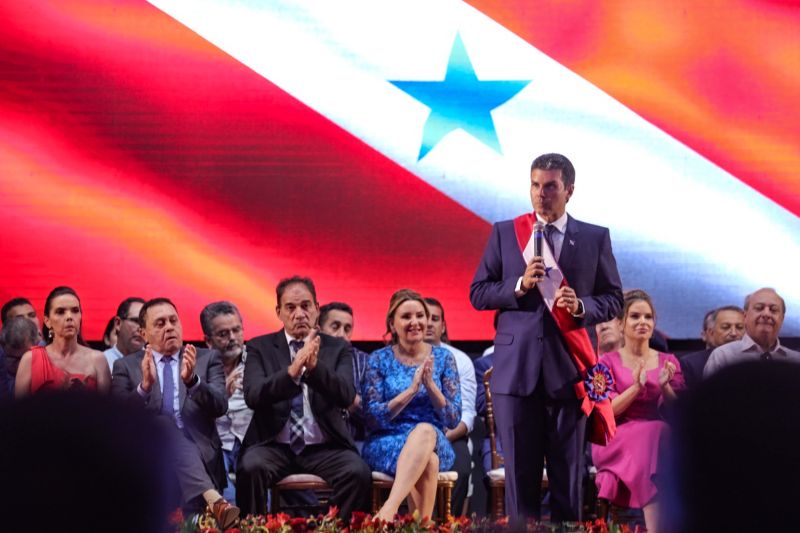 Helder Barbalho faz discurso em Marabá