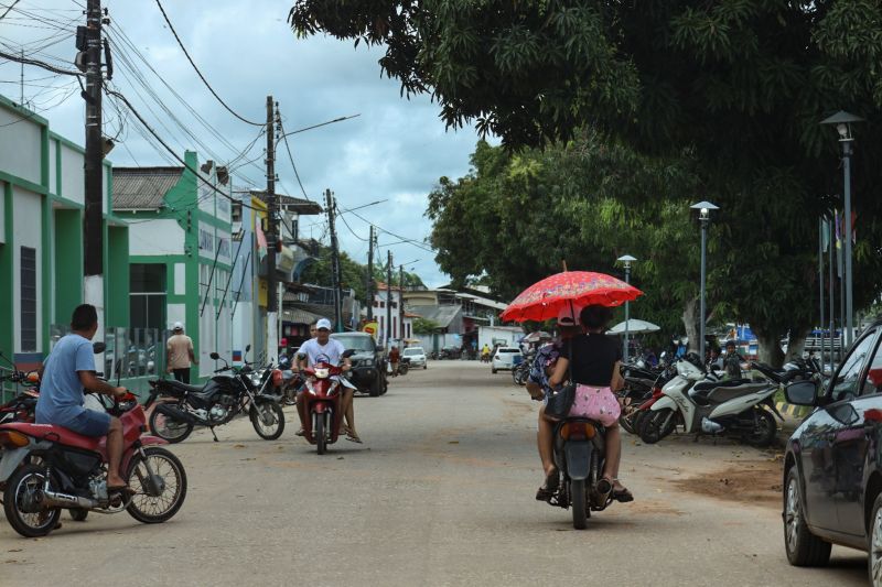 Porto de Moz - Imagens da cidade, orla e come´rcio - Fotos Bruno Cecim - Ag.Para´ <div class='credito_fotos'>Foto: Bruno Cecim / Ag.Pará   |   <a href='/midias/2023/originais/16157_b7ba9153-0da6-9174-d63b-ddc9588f7673.jpg' download><i class='fa-solid fa-download'></i> Download</a></div>