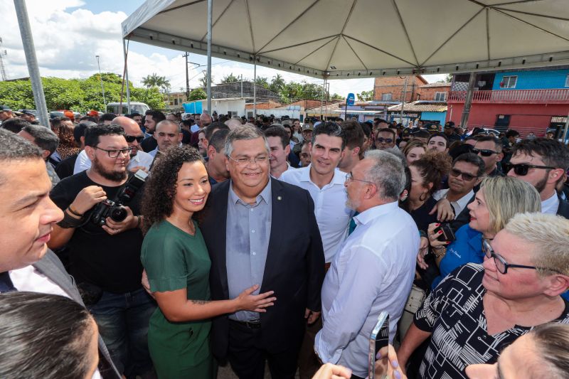 G[PGovernador Helder com Ministros Jader Filho e Flávio Dino/USINA DA PAZ NA CABANAGEM <div class='credito_fotos'>Foto: Marco Santos / Ag. Pará   |   <a href='/midias/2023/originais/16477_a8d162c4-53a6-77c2-58ef-1692856aeaf1.jpg' download><i class='fa-solid fa-download'></i> Download</a></div>