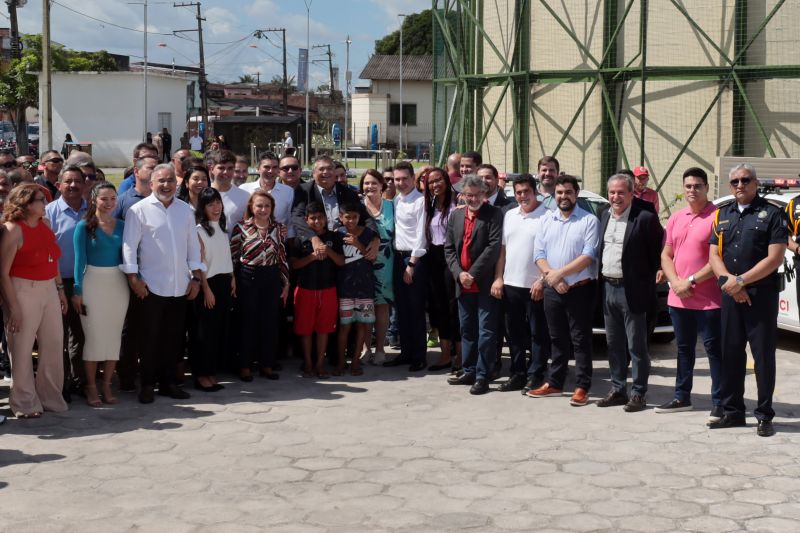 G[PGovernador Helder com Ministros Jader Filho e Flávio Dino/USINA DA PAZ NA CABANAGEM <div class='credito_fotos'>Foto: Marco Santos / Ag. Pará   |   <a href='/midias/2023/originais/16477_d87415ff-a177-272b-207e-136ccfb9a15d.jpg' download><i class='fa-solid fa-download'></i> Download</a></div>