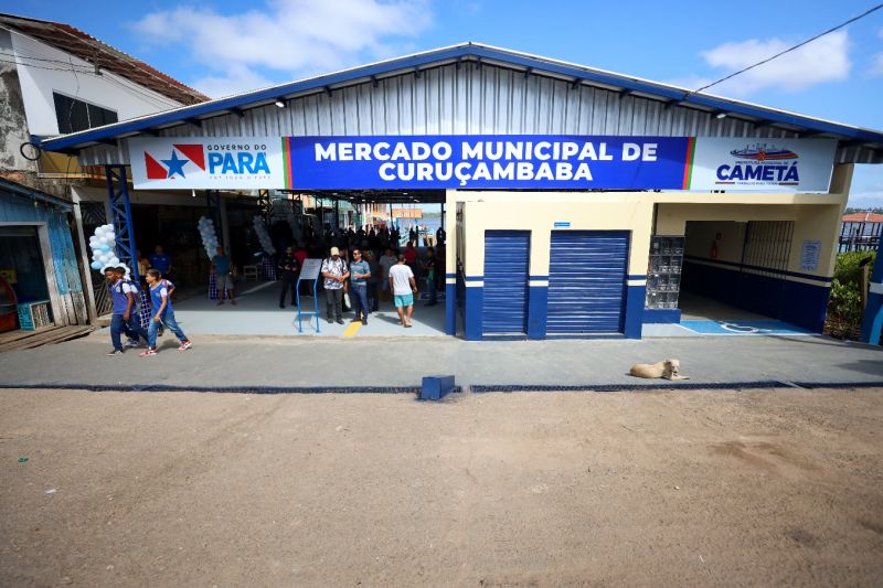 Entrega de Lancha Cameta´ e Entrega de Mercado Curuc¸ambaba - Fotos Bruno Cecim - Age^ncia Para´  <div class='credito_fotos'>Foto: Bruno Cecim / Ag.Pará   |   <a href='/midias/2023/originais/16967_acf9131c-8ea1-8ac8-4b98-d9d84737884f.jpg' download><i class='fa-solid fa-download'></i> Download</a></div>