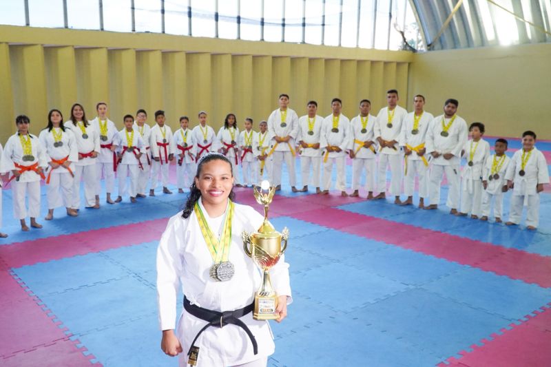 Atletas da Usina da Paz do Icuí-Guajará, em Ananindeua, conquistam 66 medalhas em Campeonato Brasileiro de Artes Marciais
 <div class='credito_fotos'>Foto: Paulo Cezar / Ag. Pará   |   <a href='/midias/2023/originais/17094_2292b560-7361-26a6-7955-a7f213f21396.jpg' download><i class='fa-solid fa-download'></i> Download</a></div>