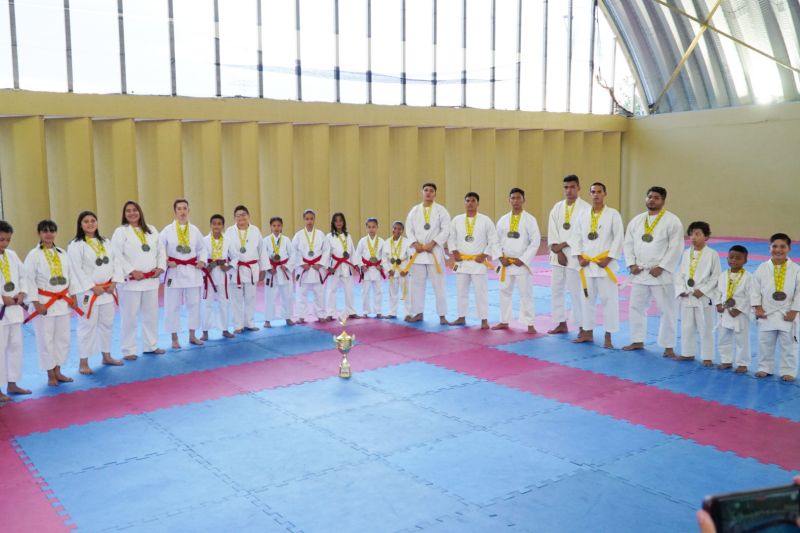 Atletas da Usina da Paz do Icuí-Guajará, em Ananindeua, conquistam 66 medalhas em Campeonato Brasileiro de Artes Marciais
 <div class='credito_fotos'>Foto: Paulo Cezar / Ag. Pará   |   <a href='/midias/2023/originais/17094_2de7e6a9-179a-72f8-5c88-ec3c3ae212d4.jpg' download><i class='fa-solid fa-download'></i> Download</a></div>