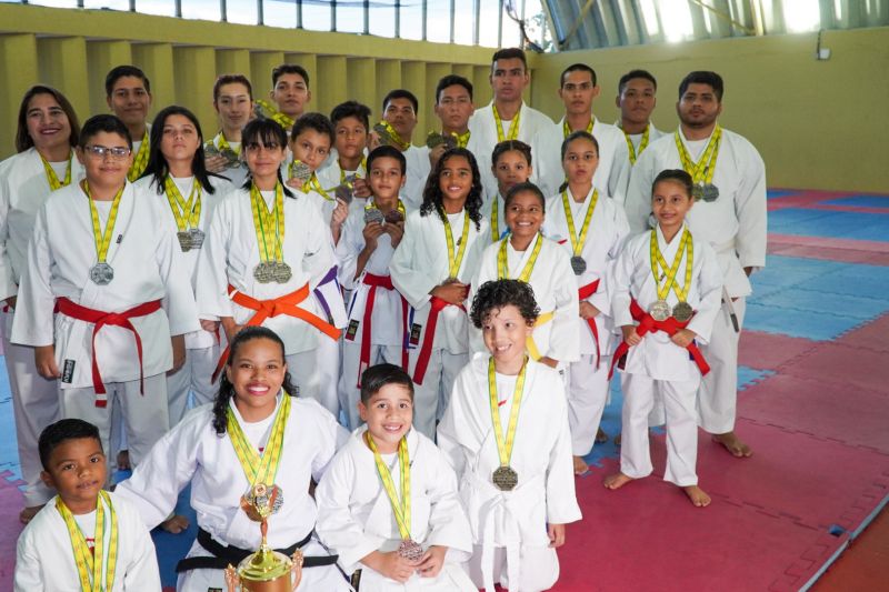 Atletas da Usina da Paz do Icuí-Guajará, em Ananindeua, conquistam 66 medalhas em Campeonato Brasileiro de Artes Marciais
 <div class='credito_fotos'>Foto: Paulo Cezar / Ag. Pará   |   <a href='/midias/2023/originais/17094_35b86a76-8651-31c4-42c3-c5c83a8fc8d1.jpg' download><i class='fa-solid fa-download'></i> Download</a></div>