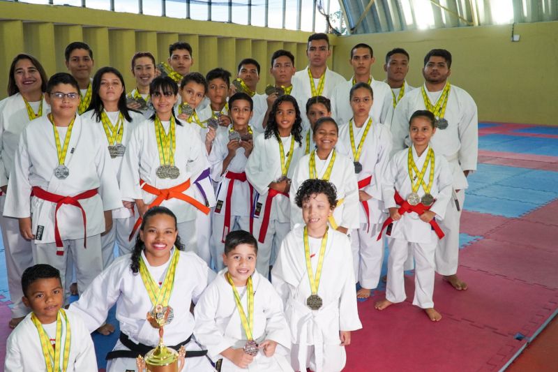 Atletas da Usina da Paz do Icuí-Guajará, em Ananindeua, conquistam 66 medalhas em Campeonato Brasileiro de Artes Marciais
 <div class='credito_fotos'>Foto: Paulo Cezar / Ag. Pará   |   <a href='/midias/2023/originais/17094_471bf158-6092-0c5f-ef8d-b2c9ffe1bea1.jpg' download><i class='fa-solid fa-download'></i> Download</a></div>