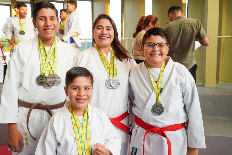 Atletas da Usina da Paz do Icuí-Guajará, em Ananindeua, conquistam 66 medalhas em Campeonato Brasileiro de Artes Marciais
 <div class='credito_fotos'>Foto: Paulo Cezar / Ag. Pará   |   <a href='/midias/2023/originais/17094_5df9c45b-42f4-fc8d-c59a-26953f97473f.jpg' download><i class='fa-solid fa-download'></i> Download</a></div>