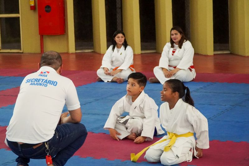 Atletas da Usina da Paz do Icuí-Guajará, em Ananindeua, conquistam 66 medalhas em Campeonato Brasileiro de Artes Marciais
 <div class='credito_fotos'>Foto: Paulo Cezar / Ag. Pará   |   <a href='/midias/2023/originais/17094_5e5bf0e6-948c-cd46-dcde-f58a4c34081e.jpg' download><i class='fa-solid fa-download'></i> Download</a></div>