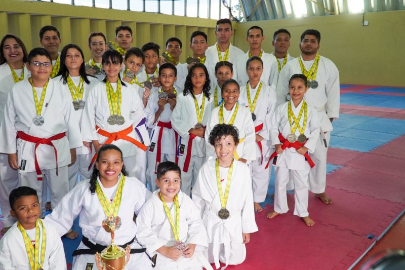 Atletas da Usina da Paz do Icuí-Guajará, em Ananindeua, conquistam 66 medalhas em Campeonato Brasileiro de Artes Marciais
 <div class='credito_fotos'>Foto: Paulo Cezar / Ag. Pará   |   <a href='/midias/2023/originais/17094_89f76f5a-6987-62fb-a344-f325b3b643ff.jpg' download><i class='fa-solid fa-download'></i> Download</a></div>