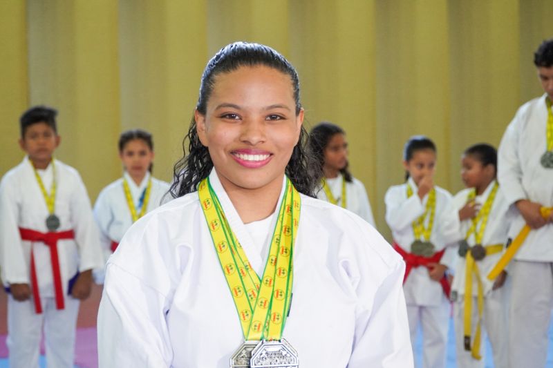 Atletas da Usina da Paz do Icuí-Guajará, em Ananindeua, conquistam 66 medalhas em Campeonato Brasileiro de Artes Marciais
 <div class='credito_fotos'>Foto: Paulo Cezar / Ag. Pará   |   <a href='/midias/2023/originais/17094_973437de-affd-e926-e7d7-f05f700fd5a6.jpg' download><i class='fa-solid fa-download'></i> Download</a></div>