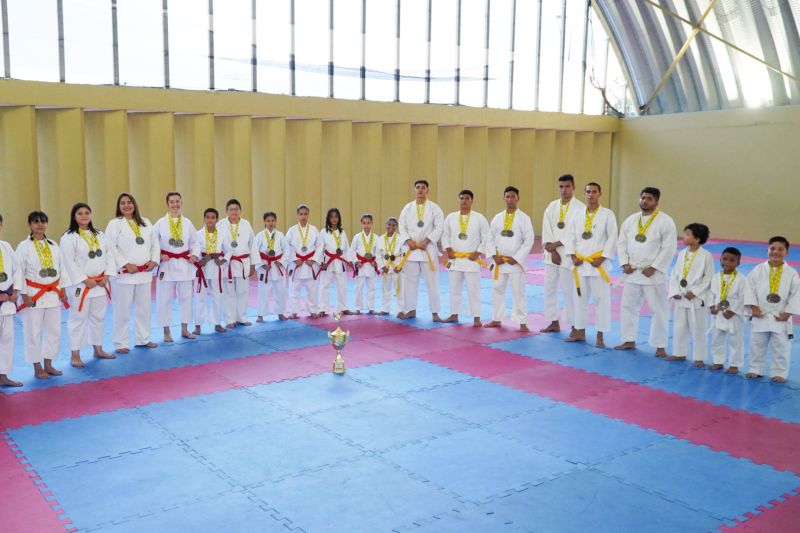 Atletas da Usina da Paz do Icuí-Guajará, em Ananindeua, conquistam 66 medalhas em Campeonato Brasileiro de Artes Marciais
 <div class='credito_fotos'>Foto: Paulo Cezar / Ag. Pará   |   <a href='/midias/2023/originais/17094_9d42b600-d317-ef4c-50b7-bad25c4c87e5.jpg' download><i class='fa-solid fa-download'></i> Download</a></div>