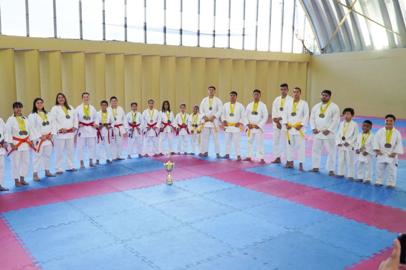 Atletas da Usina da Paz do Icuí-Guajará, em Ananindeua, conquistam 66 medalhas em Campeonato Brasileiro de Artes Marciais
 <div class='credito_fotos'>Foto: Paulo Cezar / Ag. Pará   |   <a href='/midias/2023/originais/17094_e5ee5774-f17f-8abe-cd88-558da7550748.jpg' download><i class='fa-solid fa-download'></i> Download</a></div>