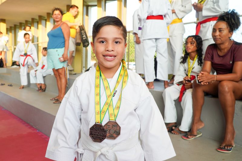 Atletas da Usina da Paz do Icuí-Guajará, em Ananindeua, conquistam 66 medalhas em Campeonato Brasileiro de Artes Marciais
 <div class='credito_fotos'>Foto: Paulo Cezar / Ag. Pará   |   <a href='/midias/2023/originais/17094_f00f8ac5-1654-71bb-c5d5-358b9265ef57.jpg' download><i class='fa-solid fa-download'></i> Download</a></div>