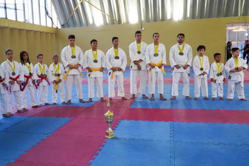 Atletas da Usina da Paz do Icuí-Guajará, em Ananindeua, conquistam 66 medalhas em Campeonato Brasileiro de Artes Marciais
 <div class='credito_fotos'>Foto: Paulo Cezar / Ag. Pará   |   <a href='/midias/2023/originais/17094_f86537e1-a7a7-13da-f997-850757b3304d.jpg' download><i class='fa-solid fa-download'></i> Download</a></div>