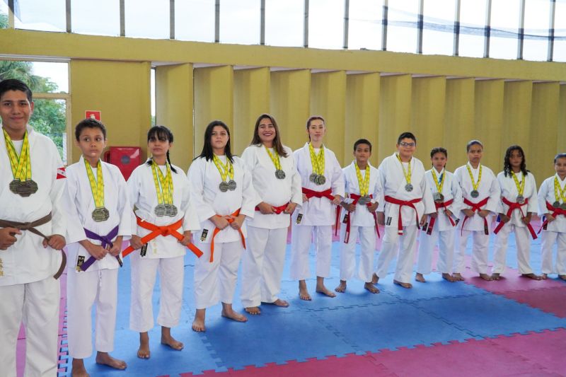 Atletas da Usina da Paz do Icuí-Guajará, em Ananindeua, conquistam 66 medalhas em Campeonato Brasileiro de Artes Marciais
 <div class='credito_fotos'>Foto: Paulo Cezar / Ag. Pará   |   <a href='/midias/2023/originais/17094_feabf01c-fdce-35e2-cdb8-78497e2f66e2.jpg' download><i class='fa-solid fa-download'></i> Download</a></div>