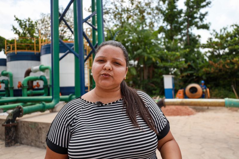 Samara Furtado, coordenadora técnica da Cosanpa em Castanhal <div class='credito_fotos'>Foto: Marcelo Lelis / Ag. Pará   |   <a href='/midias/2023/originais/17595_2dfdab2b-96d3-2521-e386-99c94898acff.jpg' download><i class='fa-solid fa-download'></i> Download</a></div>