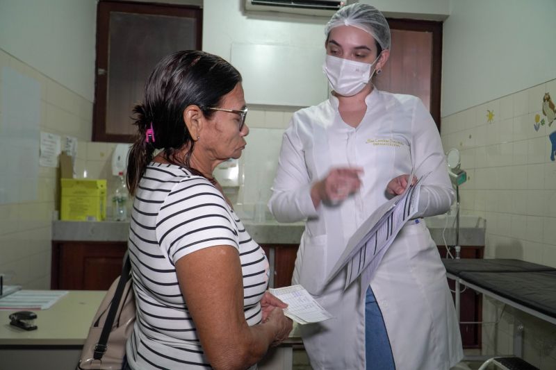 Data: 12/12/2023 
Marcelo Souza
Pauta: Dezembro Laranja UEPA
Local:  CCBS - UEPA, Belém-PA .
-Fotos:Marcelo Souza / agpará
- Renata Okajima, médica dermatologista da CCBS/ UEPA
- Anita Abreu, aposentada e esposa do  Sr. Antônio Abreu, 82 
- José Junior, contador <div class='credito_fotos'>Foto: Marcelo Souza /Ag.Pará   |   <a href='/midias/2023/originais/17876_4a2fe6cc-737d-cb84-67a8-d8998c122718.jpg' download><i class='fa-solid fa-download'></i> Download</a></div>