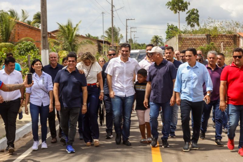 ENTREGA ASFALTO/ Ordem de Serviço que autorizará o início das obras de construção e pavimentação da PA-253/Sua Casa/Posto de saúde/Estádio de Futebol/FT Alex Ribeiro Ag Pará <div class='credito_fotos'>Foto: Alex Ribeiro / Ag. Pará   |   <a href='/midias/2023/originais/17895_86d2d3f5-0092-0908-62e5-063662e4719b.jpg' download><i class='fa-solid fa-download'></i> Download</a></div>