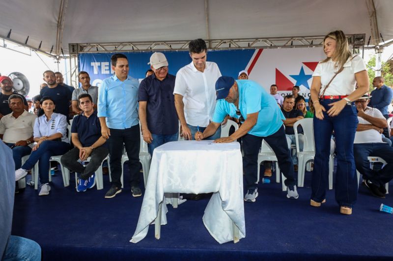 ENTREGA ASFALTO/ Ordem de Serviço que autorizará o início das obras de construção e pavimentação da PA-253/Sua Casa/Posto de saúde/Estádio de Futebol/FT Alex Ribeiro Ag Pará <div class='credito_fotos'>Foto: Alex Ribeiro / Ag. Pará   |   <a href='/midias/2023/originais/17895_a16c92ff-eb57-3b75-8b95-eb15711b6a7d.jpg' download><i class='fa-solid fa-download'></i> Download</a></div>