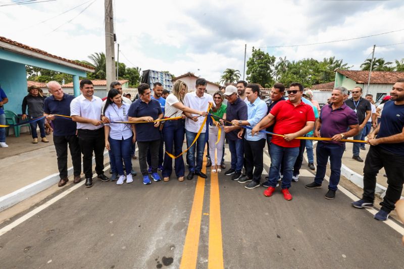 ENTREGA ASFALTO/ Ordem de Serviço que autorizará o início das obras de construção e pavimentação da PA-253/Sua Casa/Posto de saúde/Estádio de Futebol/FT Alex Ribeiro Ag Pará <div class='credito_fotos'>Foto: Alex Ribeiro / Ag. Pará   |   <a href='/midias/2023/originais/17895_a4232753-b1fa-c1b1-6099-e09842853c21.jpg' download><i class='fa-solid fa-download'></i> Download</a></div>