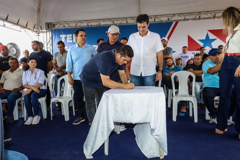 ENTREGA ASFALTO/ Ordem de Serviço que autorizará o início das obras de construção e pavimentação da PA-253/Sua Casa/Posto de saúde/Estádio de Futebol/FT Alex Ribeiro Ag Pará <div class='credito_fotos'>Foto: Alex Ribeiro / Ag. Pará   |   <a href='/midias/2023/originais/17895_b8b1169f-2870-b309-7959-05bbe5576367.jpg' download><i class='fa-solid fa-download'></i> Download</a></div>