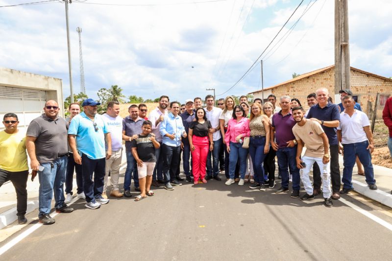 ENTREGA ASFALTO/ Ordem de Serviço que autorizará o início das obras de construção e pavimentação da PA-253/Sua Casa/Posto de saúde/Estádio de Futebol/FT Alex Ribeiro Ag Pará <div class='credito_fotos'>Foto: Alex Ribeiro / Ag. Pará   |   <a href='/midias/2023/originais/17895_d63c7996-0284-aa88-c0fe-f2239e4a9843.jpg' download><i class='fa-solid fa-download'></i> Download</a></div>