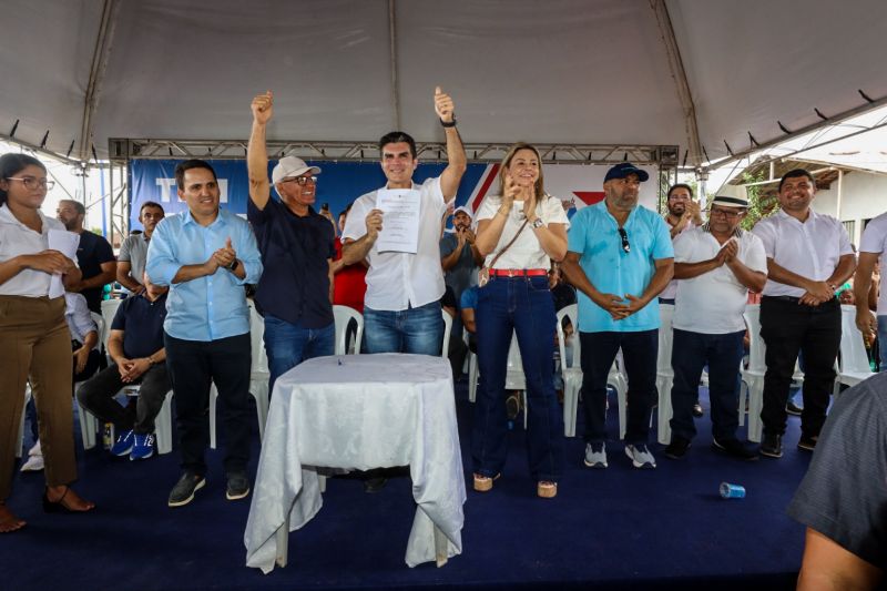 ENTREGA ASFALTO/ Ordem de Serviço que autorizará o início das obras de construção e pavimentação da PA-253/Sua Casa/Posto de saúde/Estádio de Futebol/FT Alex Ribeiro Ag Pará <div class='credito_fotos'>Foto: Alex Ribeiro / Ag. Pará   |   <a href='/midias/2023/originais/17895_e6eca35d-97db-6c97-8aba-b29abcb895ed.jpg' download><i class='fa-solid fa-download'></i> Download</a></div>