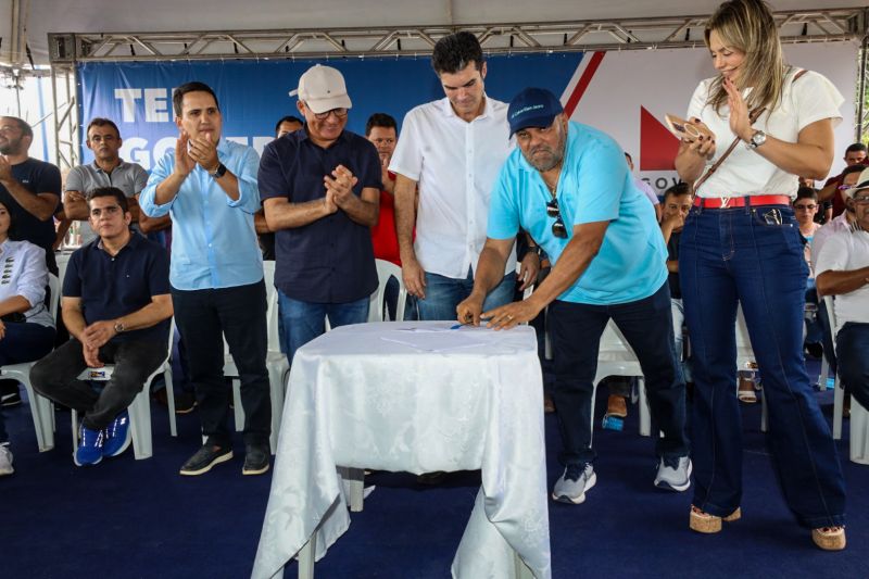 ENTREGA ASFALTO/ Ordem de Serviço que autorizará o início das obras de construção e pavimentação da PA-253/Sua Casa/Posto de saúde/Estádio de Futebol/FT Alex Ribeiro Ag Pará <div class='credito_fotos'>Foto: Alex Ribeiro / Ag. Pará   |   <a href='/midias/2023/originais/17895_ea8fa372-7078-6b16-b989-8aa0fe3817fe.jpg' download><i class='fa-solid fa-download'></i> Download</a></div>