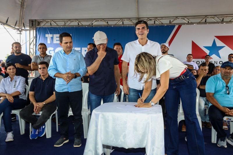 ENTREGA ASFALTO/ Ordem de Serviço que autorizará o início das obras de construção e pavimentação da PA-253/Sua Casa/Posto de saúde/Estádio de Futebol/FT Alex Ribeiro Ag Pará <div class='credito_fotos'>Foto: Alex Ribeiro / Ag. Pará   |   <a href='/midias/2023/originais/17895_eb2e9235-93f6-8719-eeef-451d6429ba68.jpg' download><i class='fa-solid fa-download'></i> Download</a></div>