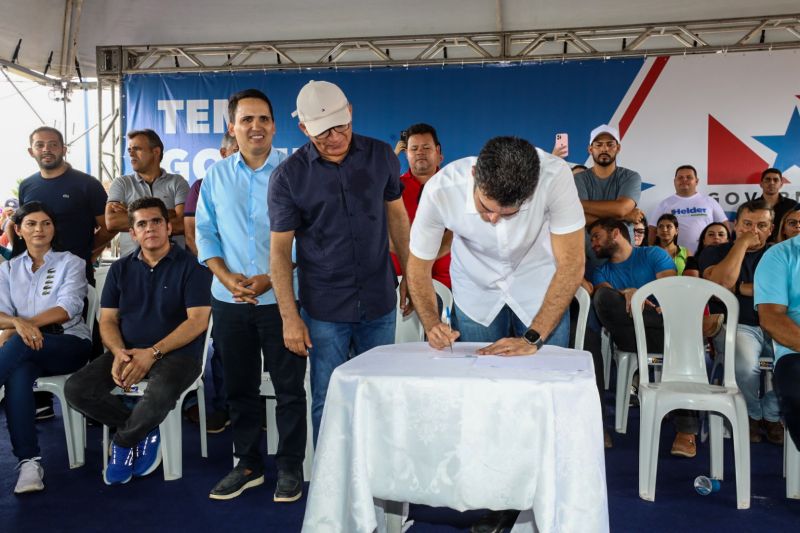 ENTREGA ASFALTO/ Ordem de Serviço que autorizará o início das obras de construção e pavimentação da PA-253/Sua Casa/Posto de saúde/Estádio de Futebol/FT Alex Ribeiro Ag Pará <div class='credito_fotos'>Foto: Alex Ribeiro / Ag. Pará   |   <a href='/midias/2023/originais/17895_f10b4546-25b2-c8db-354d-202860b8e276.jpg' download><i class='fa-solid fa-download'></i> Download</a></div>