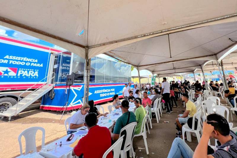 Comunidades de Parauapebas e do Complexo de Altamira compareceram aos pontos de desembarque das carretas do TerPaz em Parauapebas em busca de vários serviços, de forma gratuita