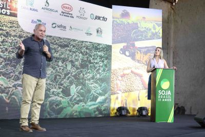 galeria: Governador Helder Barbalho participou da abertura da colheita soja 2023 em Santarém