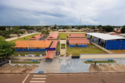 notícia: Governo do Estado reconstrói e entrega a Escola Estadual Américo Pereira Lima, em Juruti