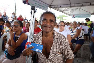 notícia: Centenas de famílias em Xinguara recebem benefícios do 'Sua Casa' e 'CredCidadão'